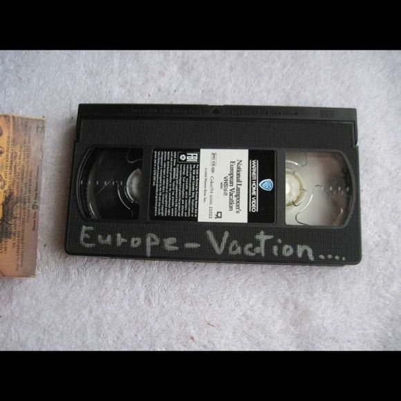 Chevy Chase Fletch National Lampoon European Vacation VHS CassetteTape Bundle $2 - Picture 7 of 7